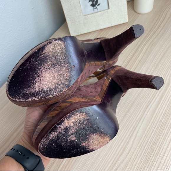 True Religion Embroidered Suede Platform Heels - Picture 4 of 7